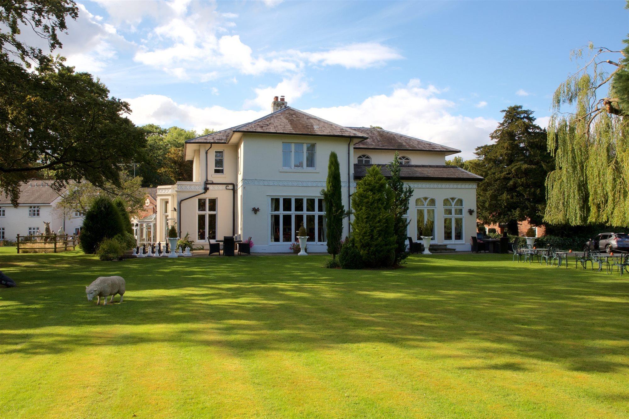 Wrexham Llyndir Hall Hotel, BW Signature Collection Chester Eksteriør bilde